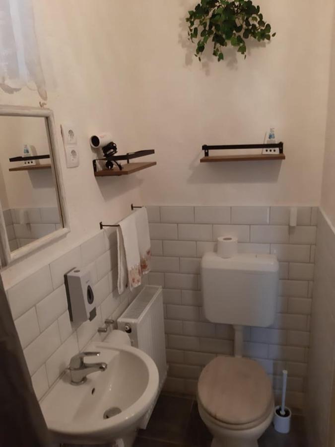 Edina Vintage Vendégház Mosonmagyaróvár Extérieur photo